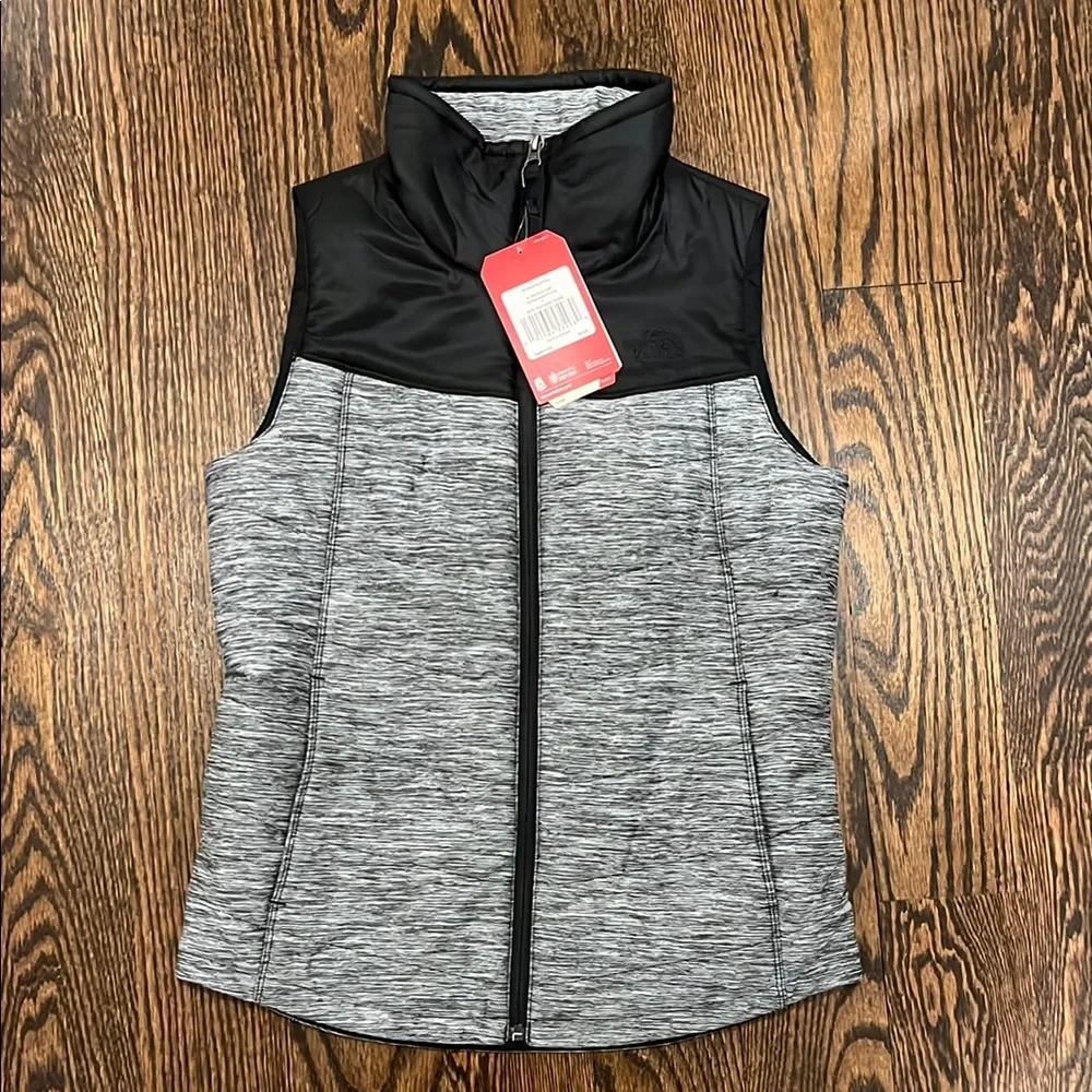 NWT The North Face Black and Gray Performance Vest Girls Size LG 14/16 - Picture 2 of 5